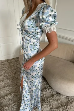 New BYIC Agneteic Long Dress A23810 Blue Hydrangea Print