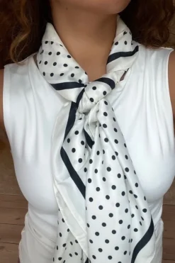 Best A-bee Alessandra Scarf White