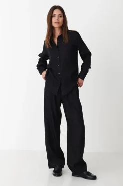 Discount Karmamia Alma Shirt 2241 Black Leo Silk