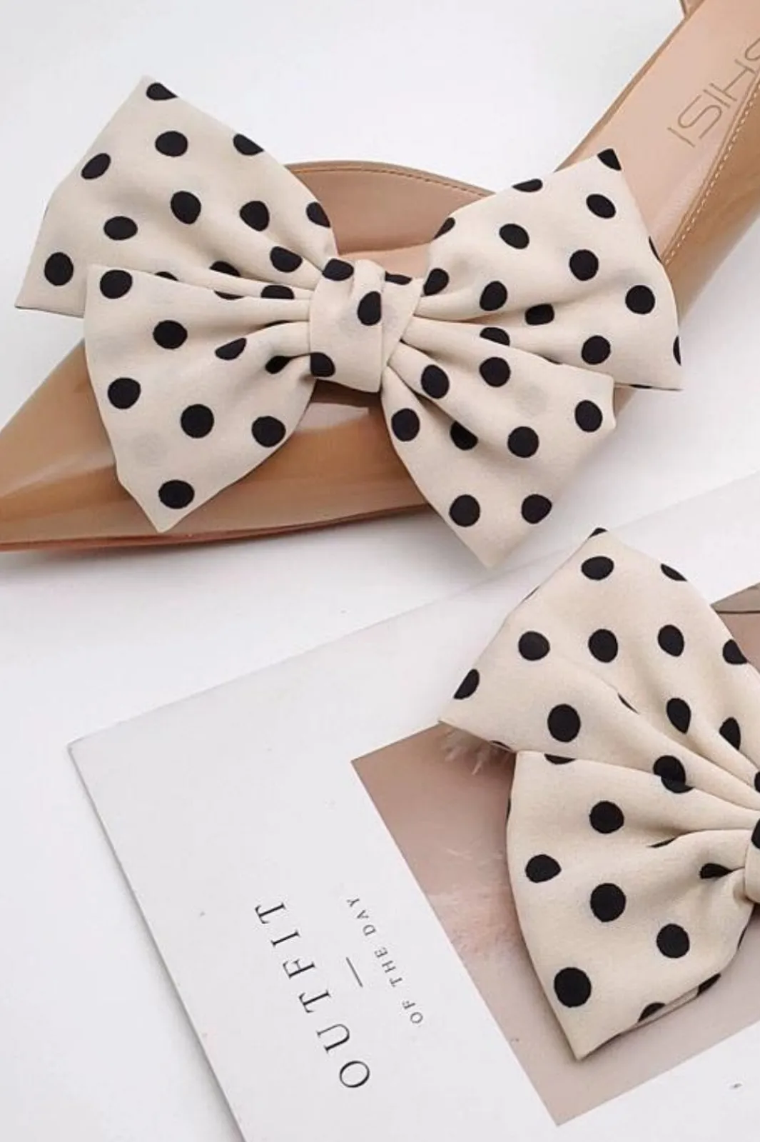 Discount Mellow Moon Amalie White/Black Dots