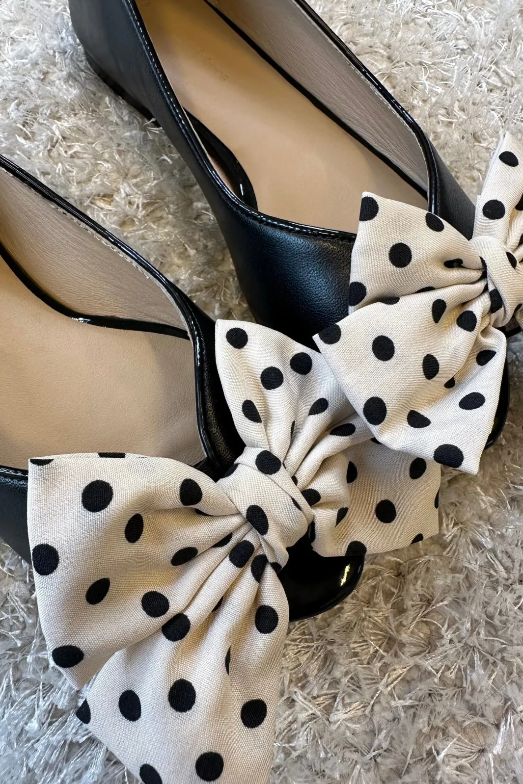 Discount Mellow Moon Amalie White/Black Dots