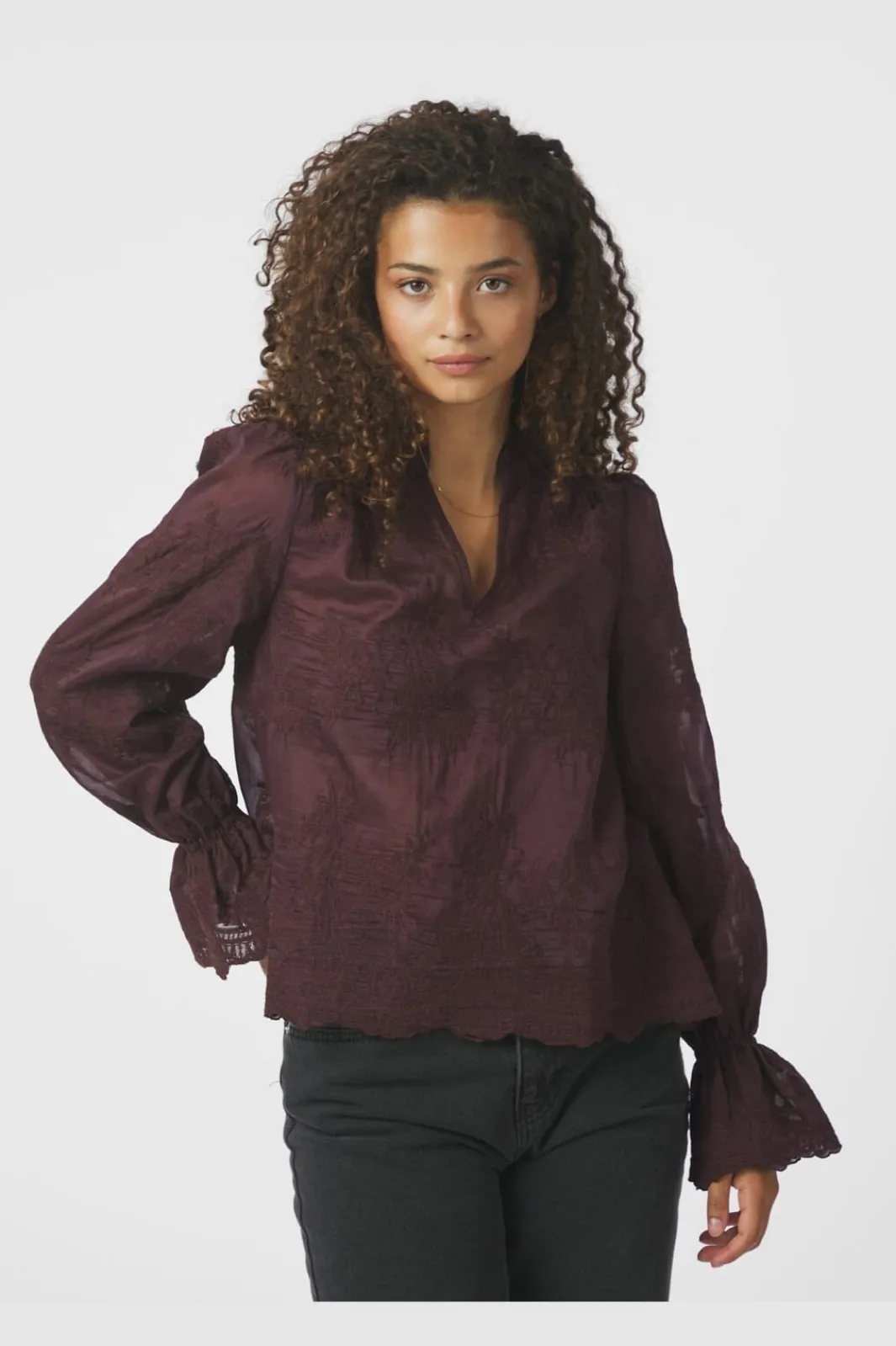 Outlet Neo Noir Amara Big Embroidery Blouse 163032 174
