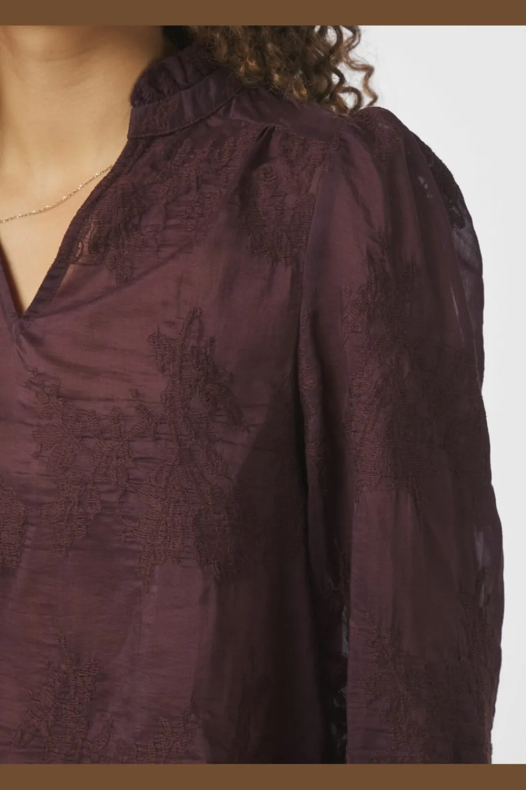 Outlet Neo Noir Amara Big Embroidery Blouse 163032 174