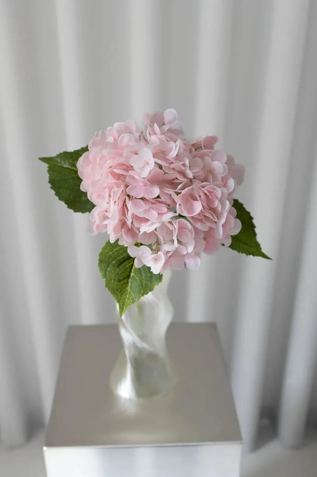 Bloom Objects Artificial Hydrangea 02-232 Light Pink