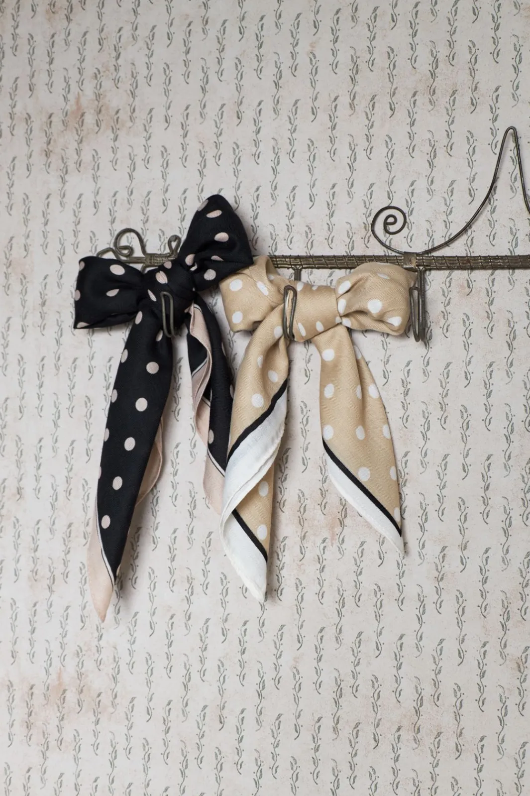 New Black Colour Bcanneli Mini Scarf 3652 Beige