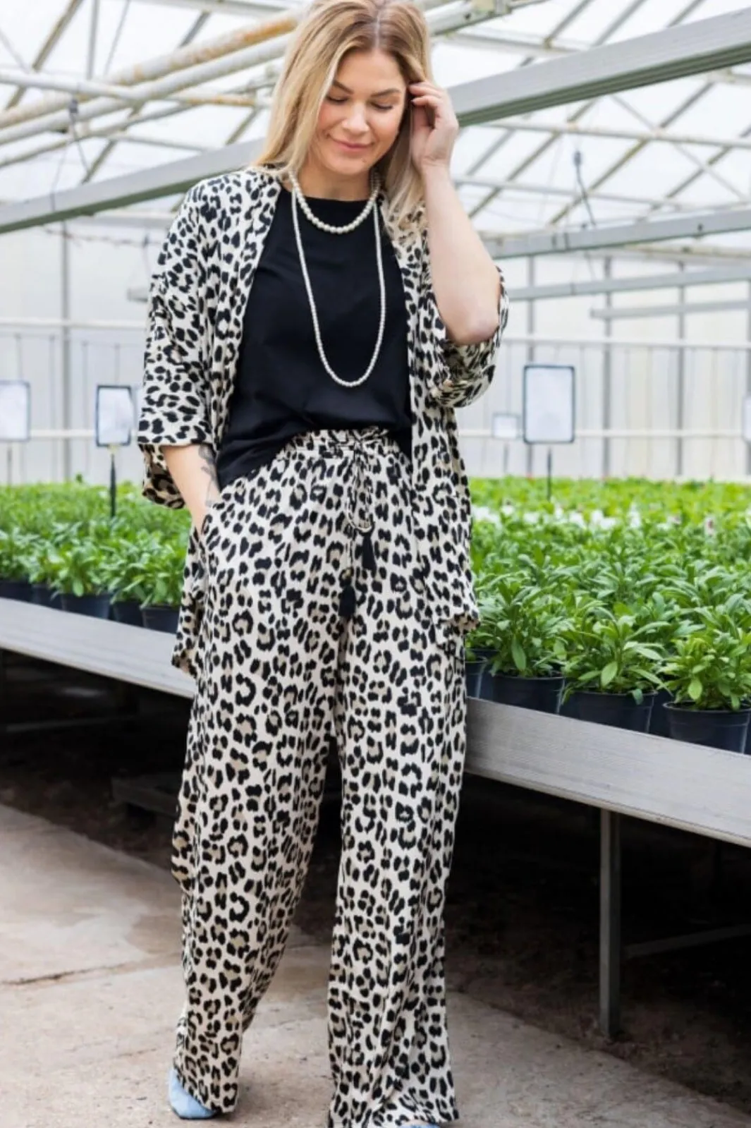 New Black Colour Bcluna Straight Pant Lt. Leopard