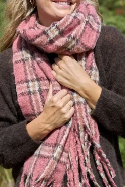 Black Colour Bcpauline Chekered Winter Scarf 208411 Winter Rose