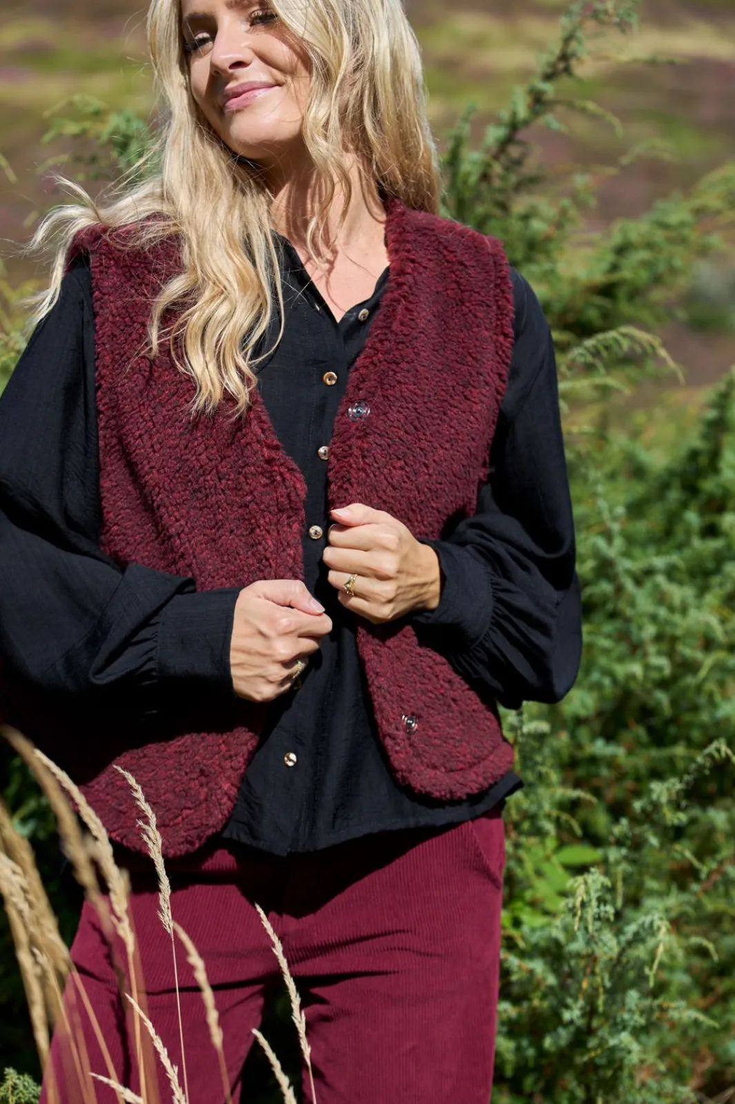 Clearance Black Colour Bcteddy Vest 40939 Plum