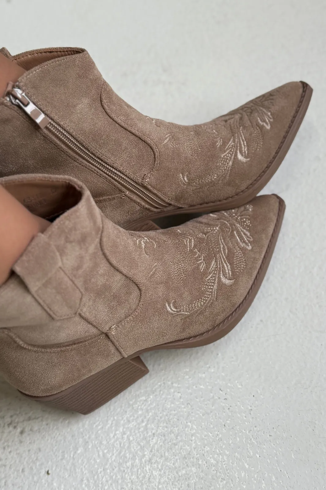 New Bloom Camila Boots Taupe