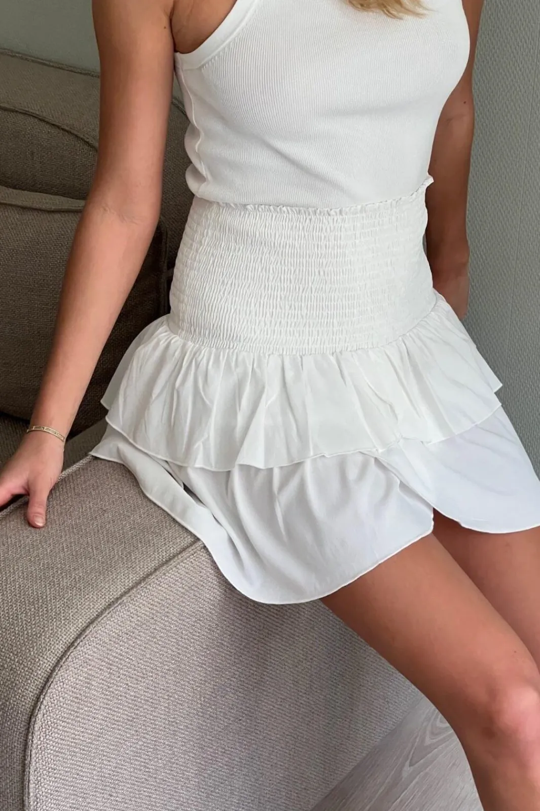 Online Neo Noir Carin R Skirt White