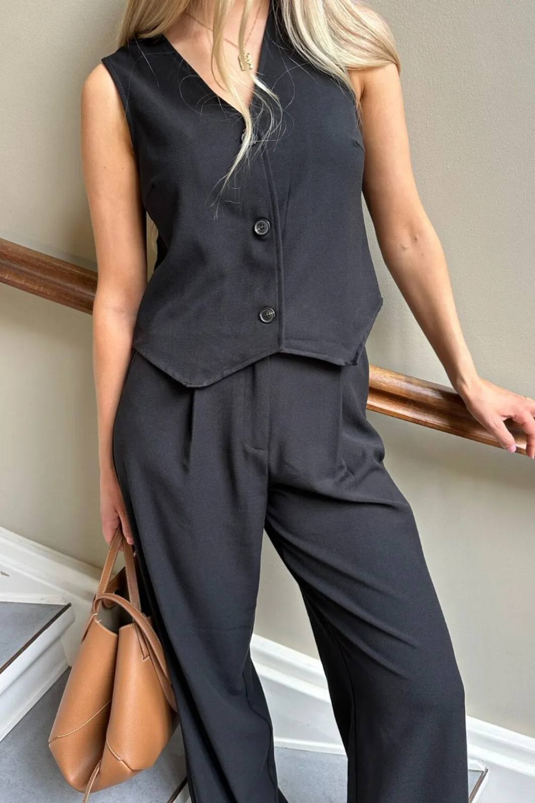 New BYIC Celina Vest Black