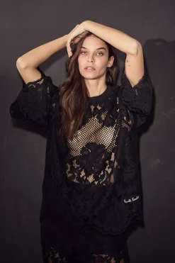 Hot Haute L'Amitié Curvey Lace Hem Tee HL10222 Black