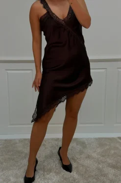 Discount A-bee Delfina dress Chocolate