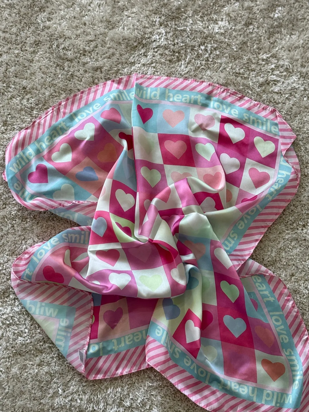 New A-bee Dina Scarf Fuschia