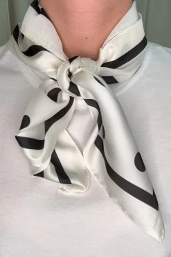 A-bee Elin Scarf White