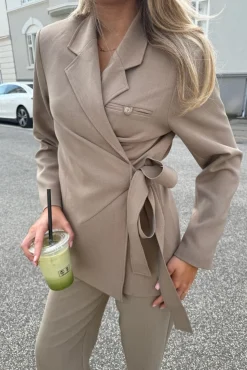 Clearance BYIC Elinaic Blazer A23825 Light Brown