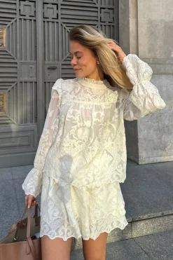 Hot BYIC Ellinoric Lace Mini Skirt vw Vintage White