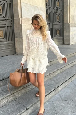 Hot BYIC Ellinoric Lace Mini Skirt vw Vintage White
