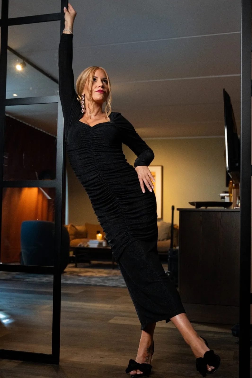 Online Valentin Studio Event dress black