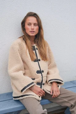 Online Neo Noir Fanny Teddy Jacket Camel