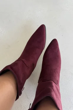 Hot Bloom Fawn Boots Burgundy