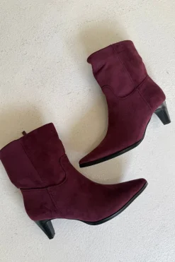 Hot Bloom Fawn Boots Burgundy