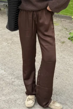 Best BYIC Fieic Pants A23851 Dark Brown Satin