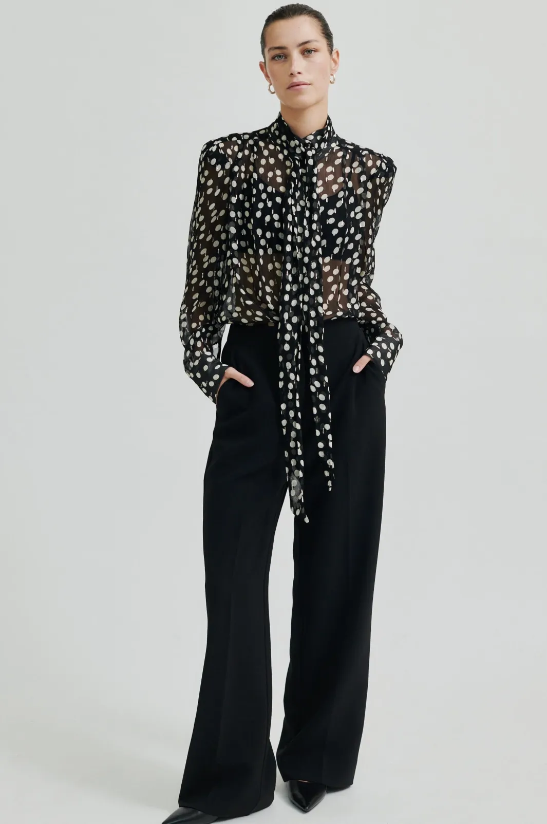 Second Female Fique Straight Trousers 59024 8001 Black