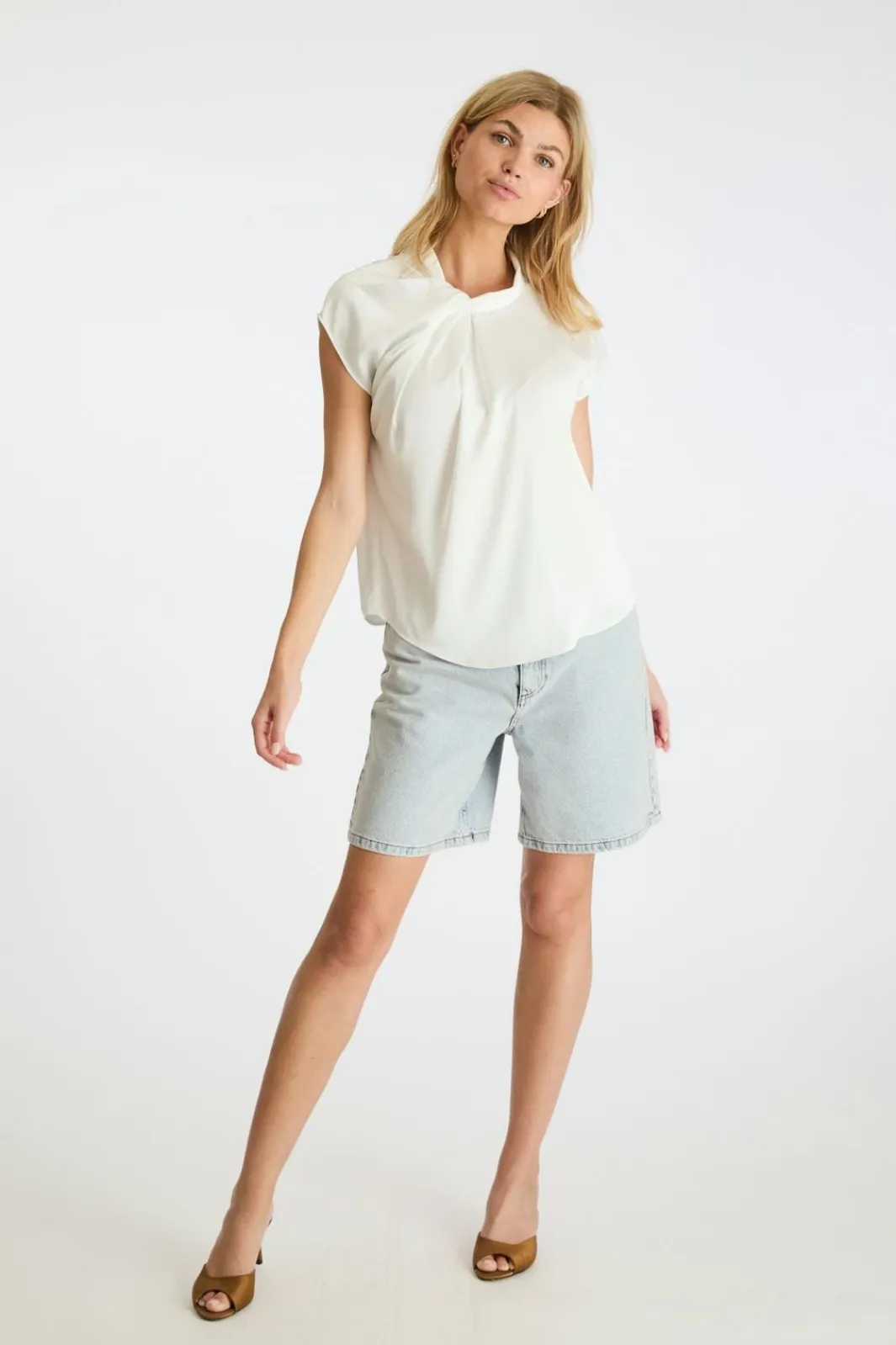 Sale Neo Noir Fleur Drapy Satin Blouse Off White
