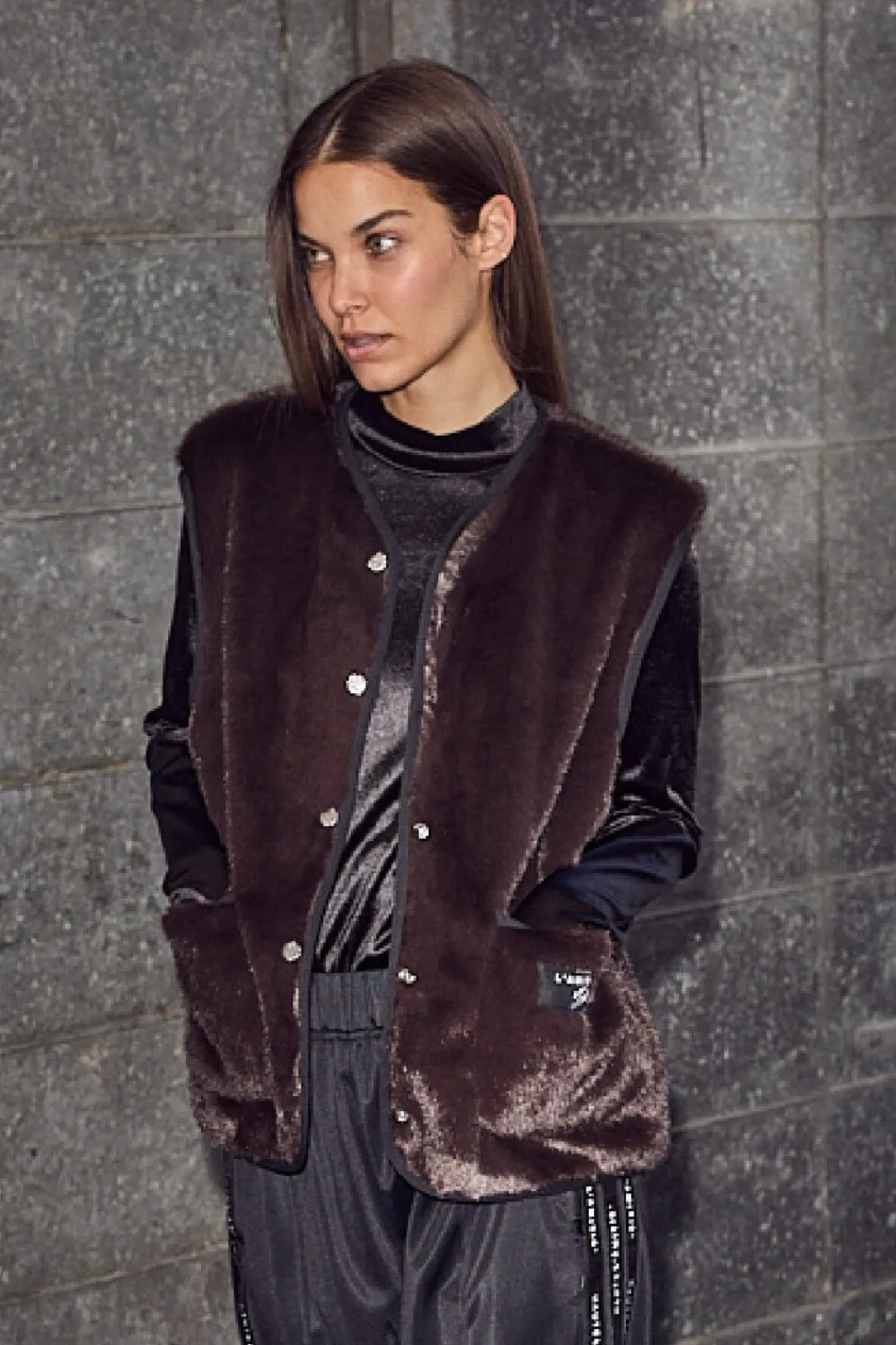 New Haute L'Amitié Fur Tech Vest HL10254 Mocca