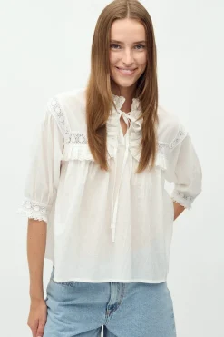 Discount MbyM Gerlina Short-M 58790347 800 White