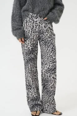Gestuz Gzleora Wide Jeans 10910300 107696 Grey Leopard