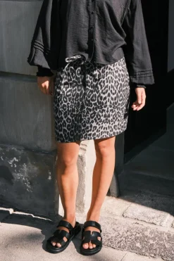 Hot Neo Noir Henrietta Leopard Skirt Grey Leopard
