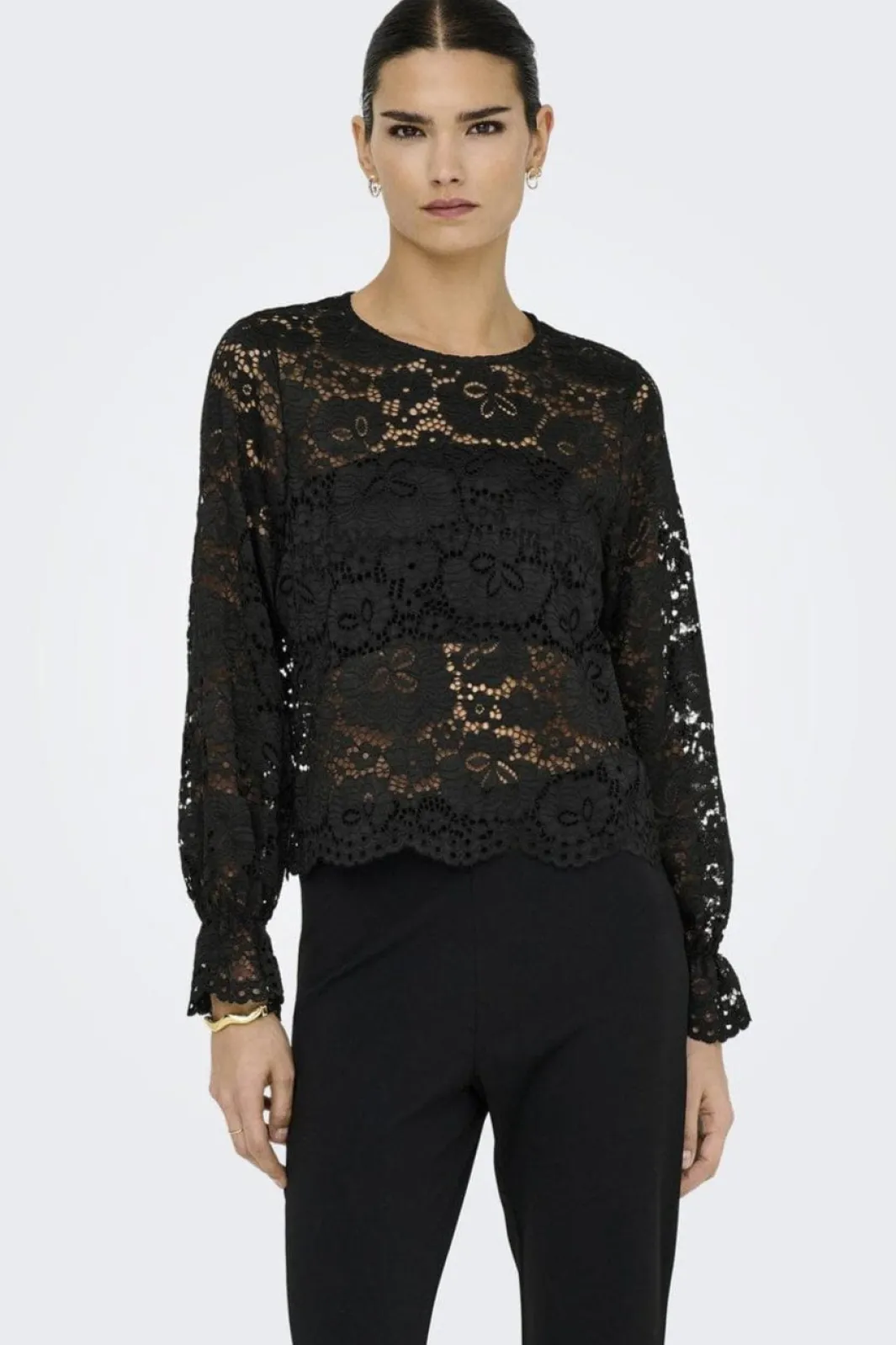JDY lacey L/S Lace Top 4840204 Black