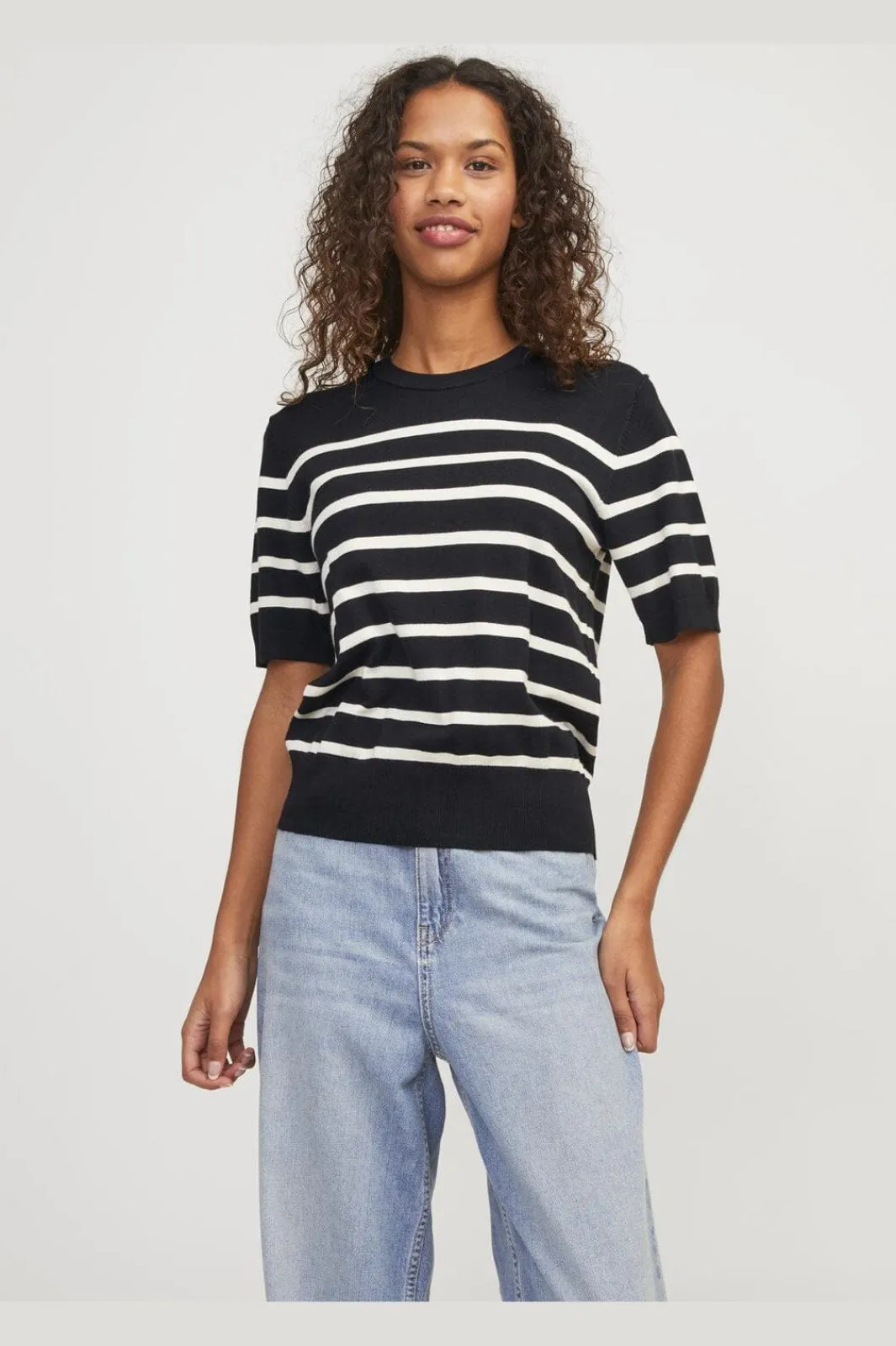 Clearance Jjxx Jxlayla Comfy Ss Knit 4480602 Black /Vanilla Ice