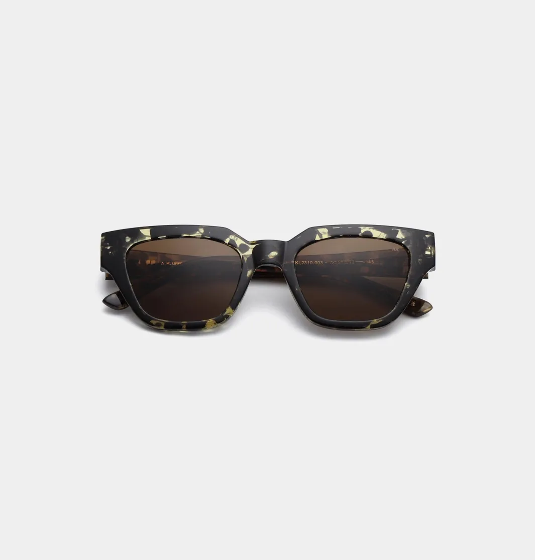 Hot A. Kjærbede Kaws Black / Yellow Tortoise