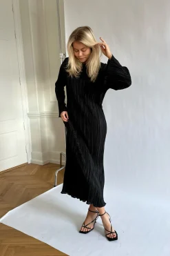 Online BYIC Kellyic Long Plissé Dress A23287 Black