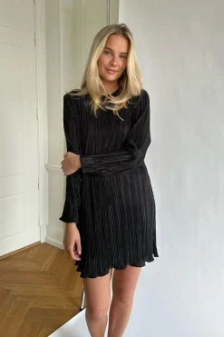 Outlet BYIC Kellyic Plissé Dress Black