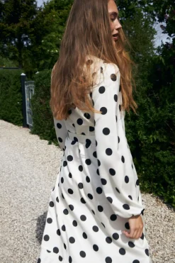 Hot Cras Lara Dress C1687 8139 Lily White Dot