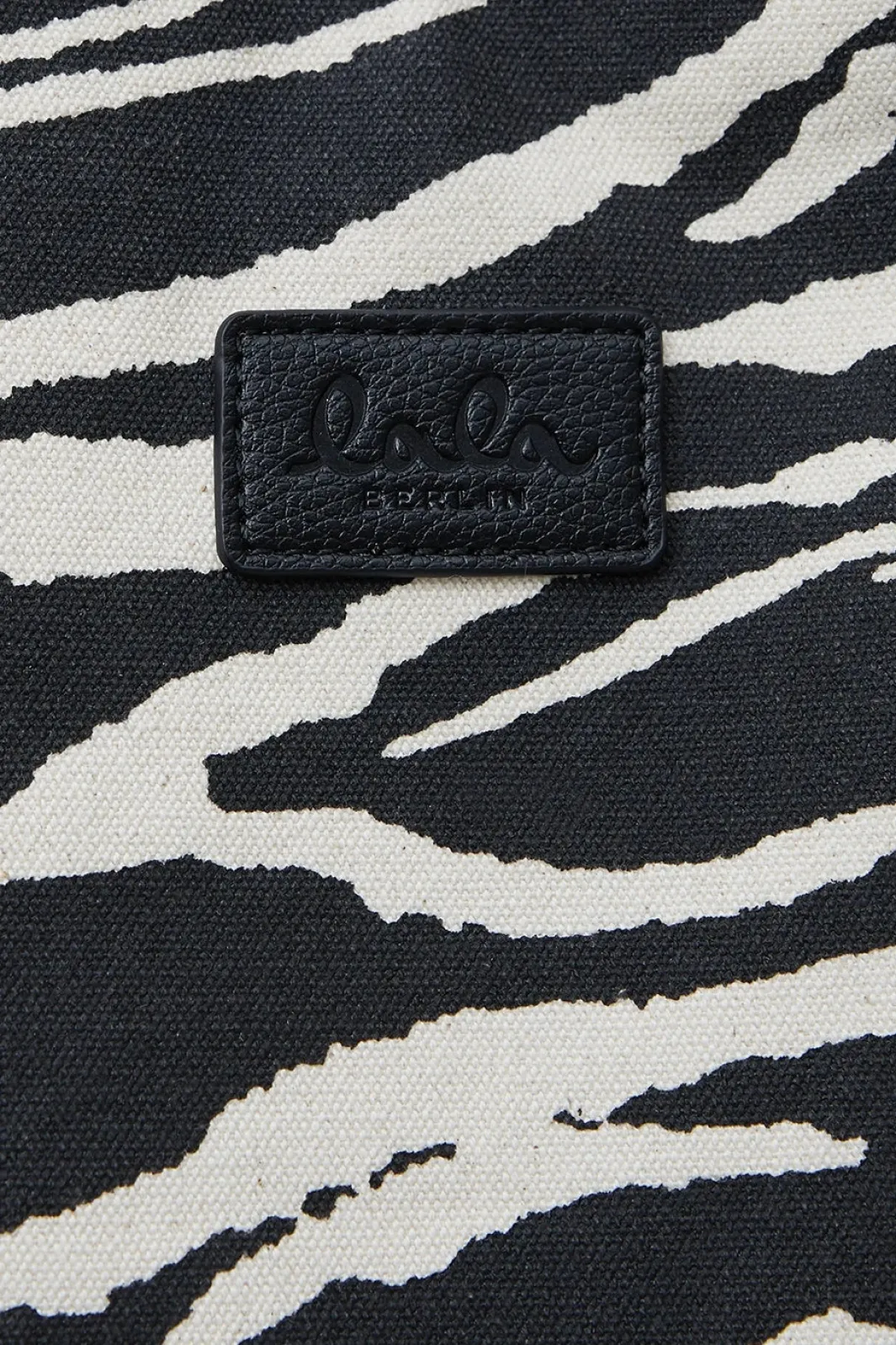 Clearance Lala Berlin Lbtote Carmela 10020174 Black Tiger