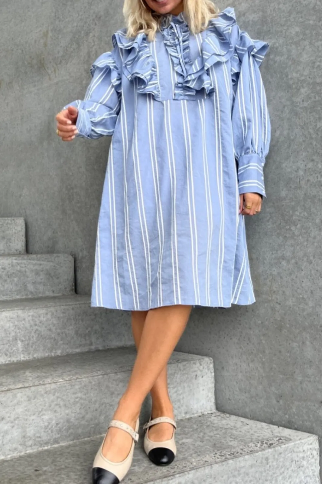 Discount Stories From The Atelier By Copenhagen Shoes Like Always Dress 0025 Blue