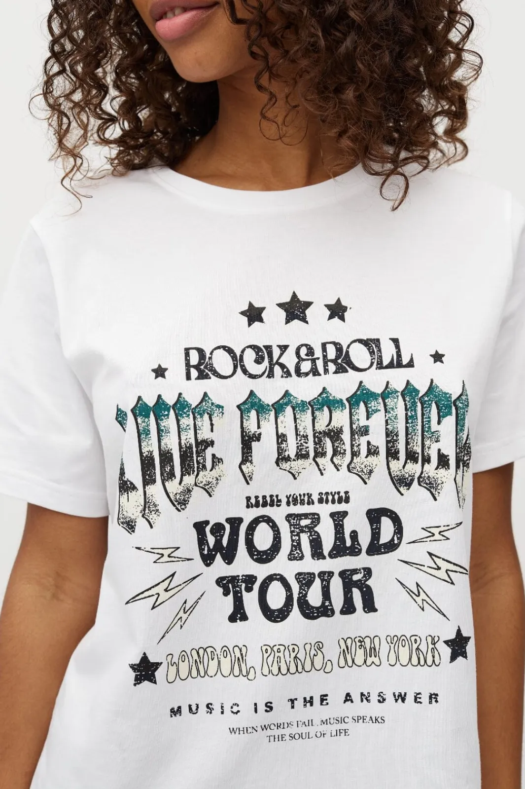 Hot MbyM Live Forever-M 44220562 800