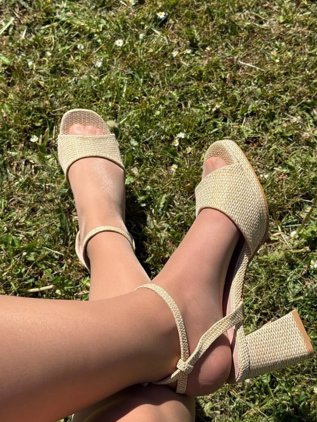 New Bloom Lovise Sandal Taupe