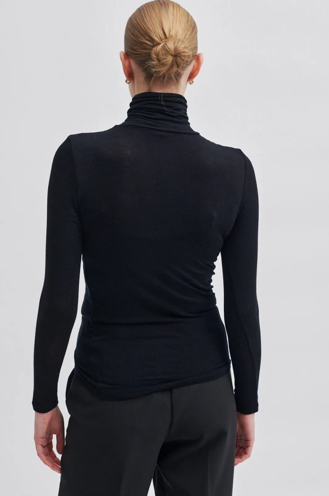 Hot Second Female Matima T-Neck Tee 55201 8001 Black