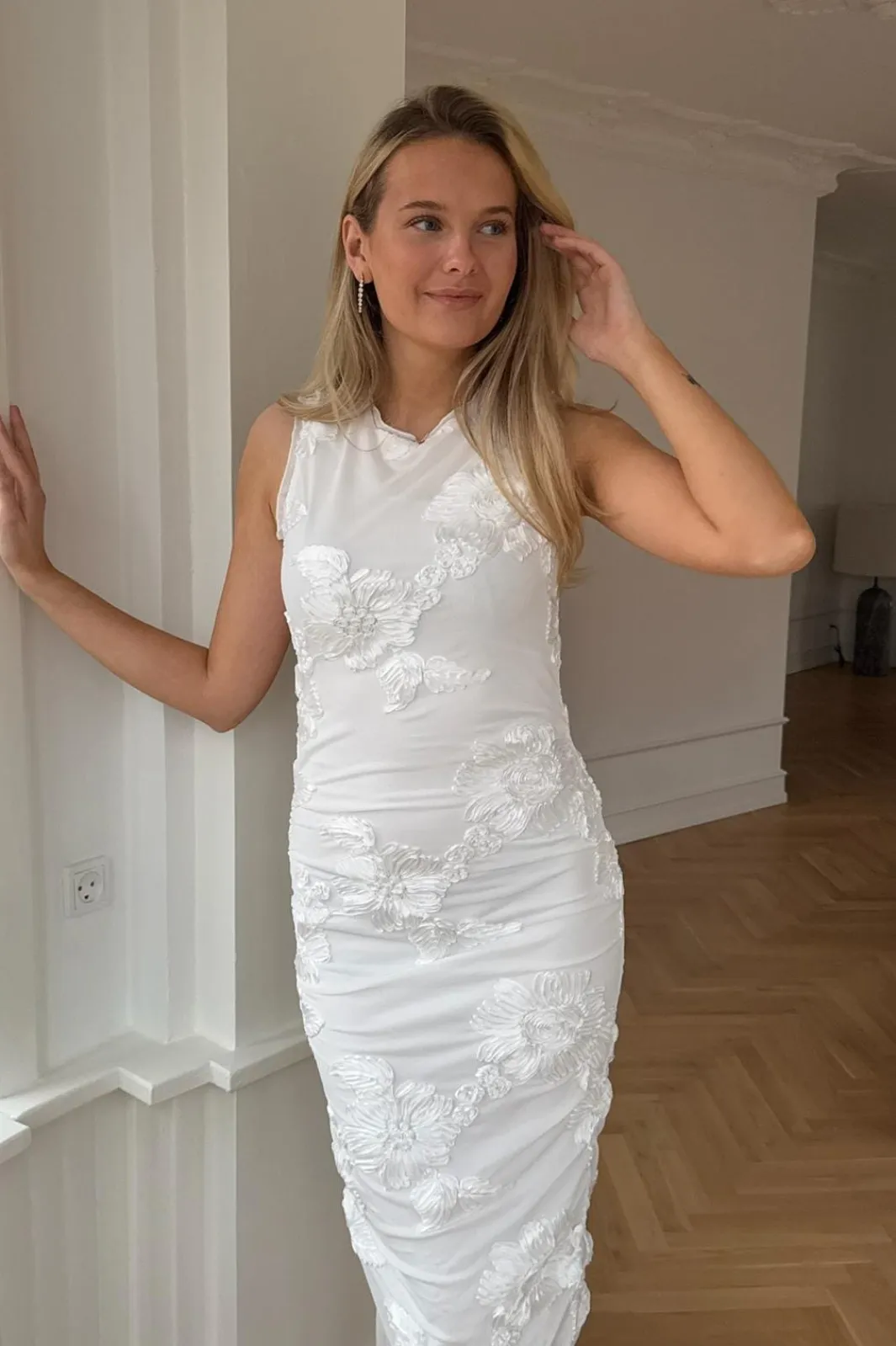 Discount BYIC Miraic Mesh Dress A23766 White Flower