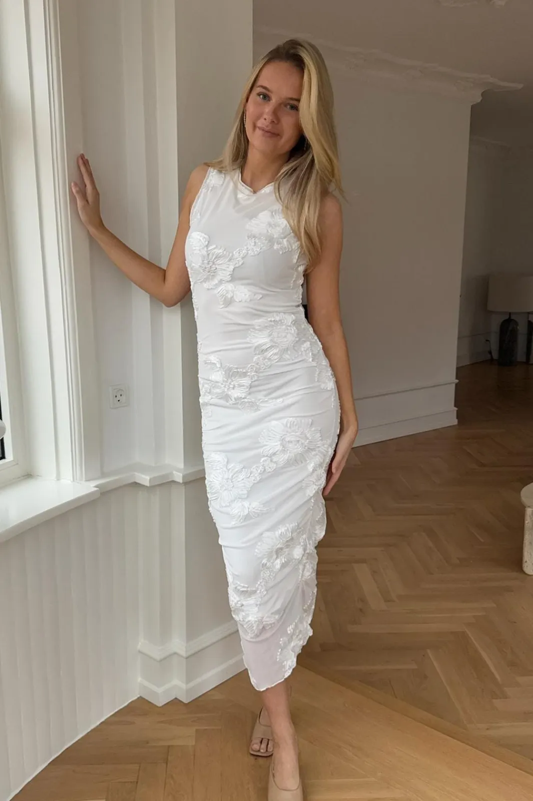 Discount BYIC Miraic Mesh Dress A23766 White Flower