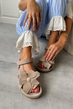 Hot Copenhagen Shoes My Flowers 0301 Biscuit
