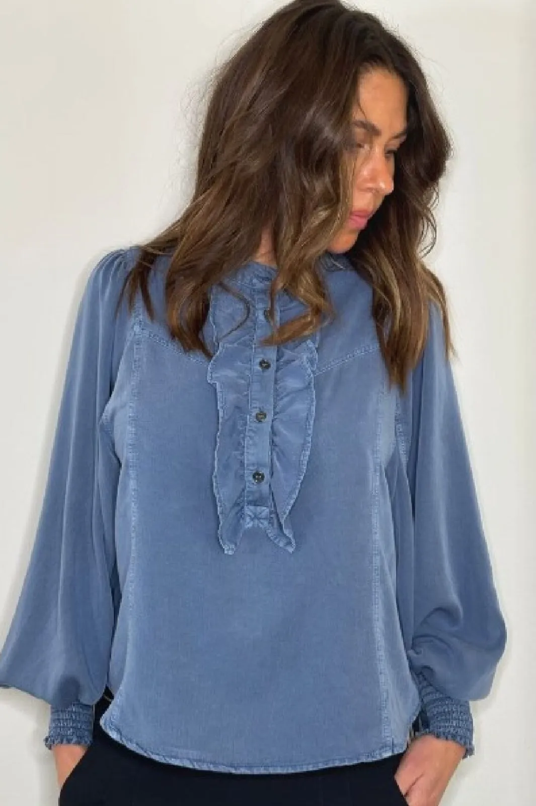 Hot Gossia Myago Shirt G2260 Blue Eyes