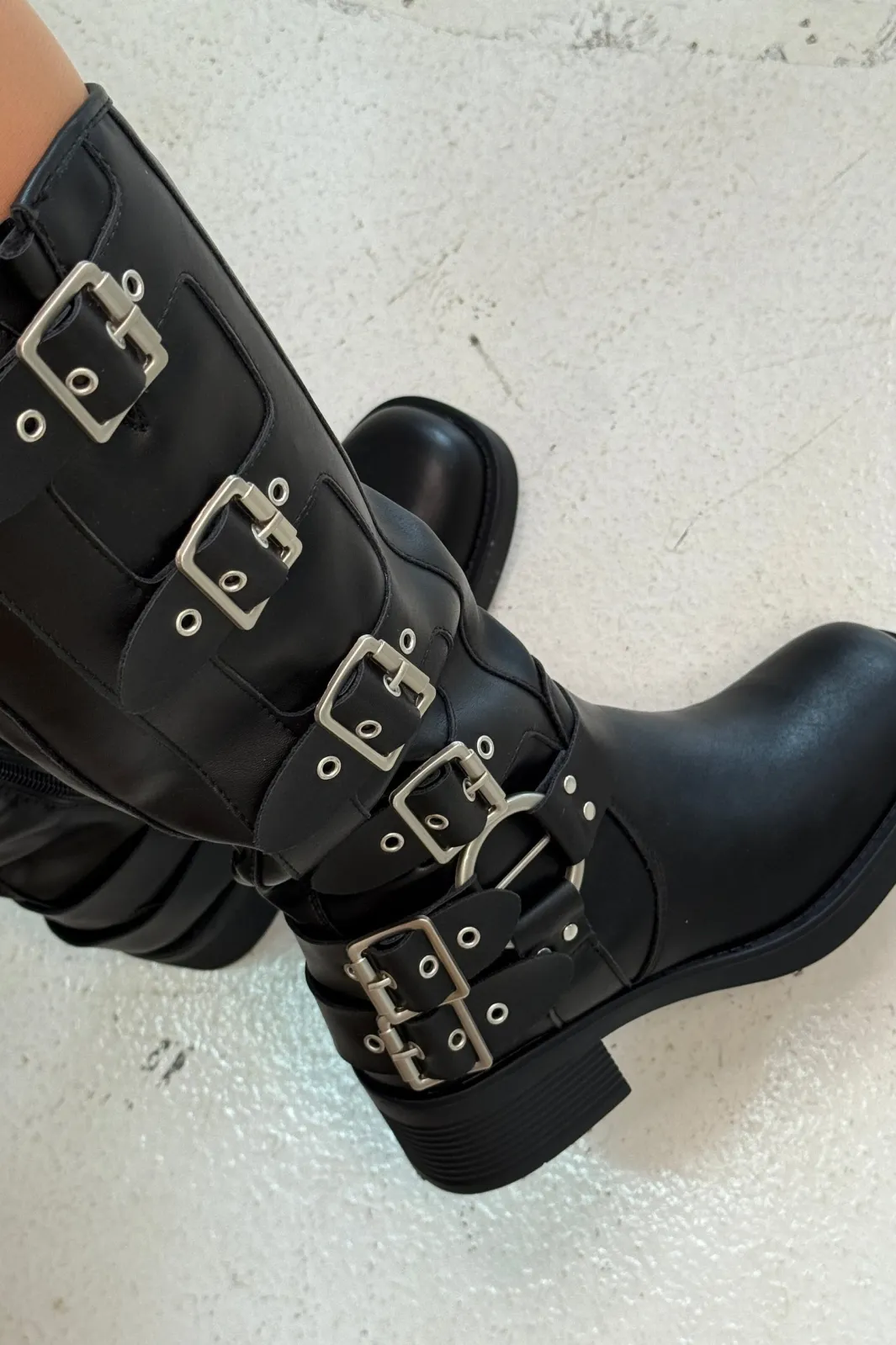 Hot Bloom Natascha Black