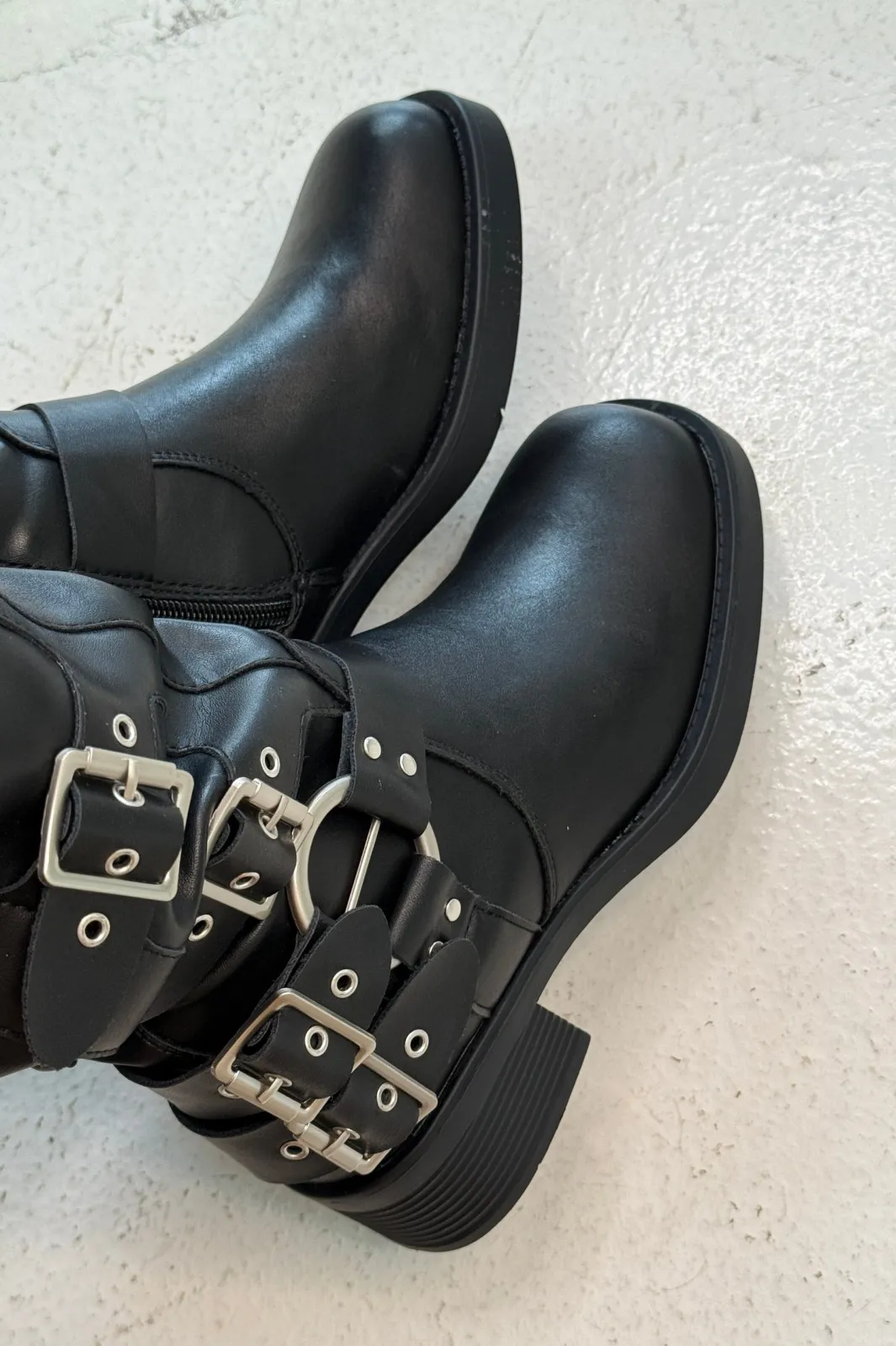 Hot Bloom Natascha Black